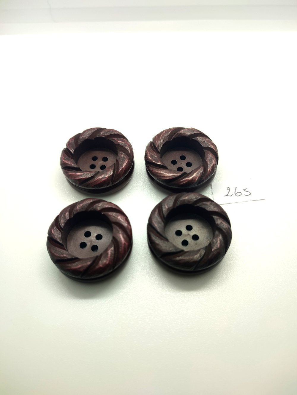 4 Boutons en résine marron - 30mm - 265