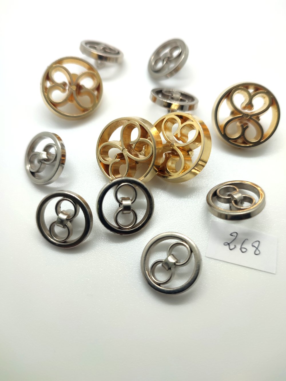 12 Boutons en résine argenté et doré - 20mm et 15mm - 268